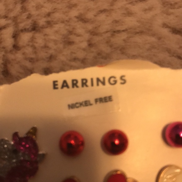 9 pairs of adorable kids earrings. (Nickel free) - Picture 2 of 2